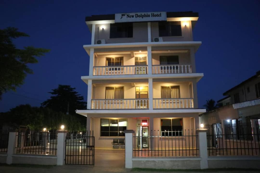 Dolphin Hotel แทนกา ภายนอก รูปภาพ